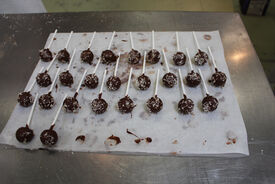 Sucettes en chocolat réalisées par les élèves du lycée Jessé de Forest