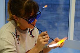 Laura Parisot, artiste et créatrice de bijoux contemporains
