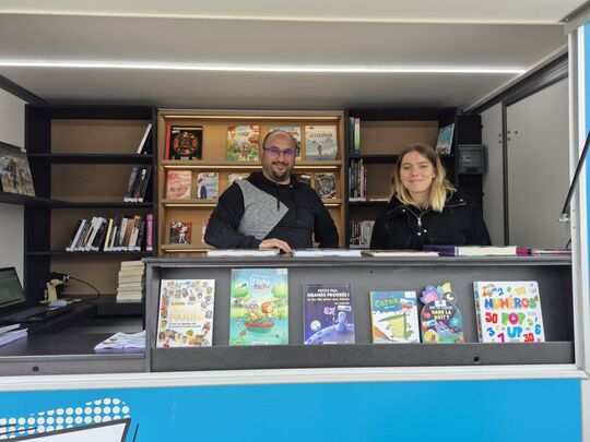 Les bibliothécaires du Booktruck à votre service !