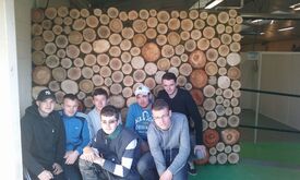 Brise vent en bois réalisé par les élèves de terminale bac pro Aménagement Paysager de la MFR le Clos Fleuri